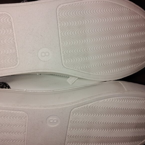 Two pairs size 8 and 7 (womens) - Picture 3 of 9